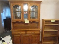 China hutch, wooden, 2-pc, Bentwood,