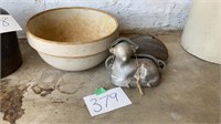 Stoneware dough bowl Lamb Molds