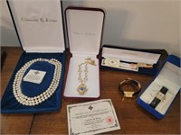 Camrose & Kross Jacqueline Kennedy jewelry