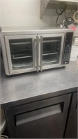 Countertop toaster oven