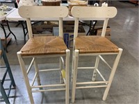 BAR STOOLS WITH WOVEN SEATS