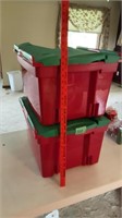 Red and green totes