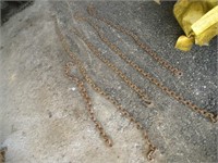 (5) Tow Chains    Longest - 8ft