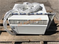 Perfect Aire 8,000BTU Air Conditioner