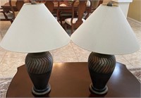 Z - PAIR OF MATCHING TABLE LAMPS (A16)