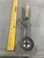 ICE CREAM SCOOP