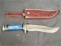 Damascus steel hunting knife with sheath
