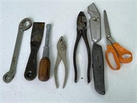 Multi Wrench, Pliers, Box Cutters, Scissors