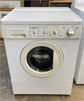 Frigidaire Crown Series Washing Machine