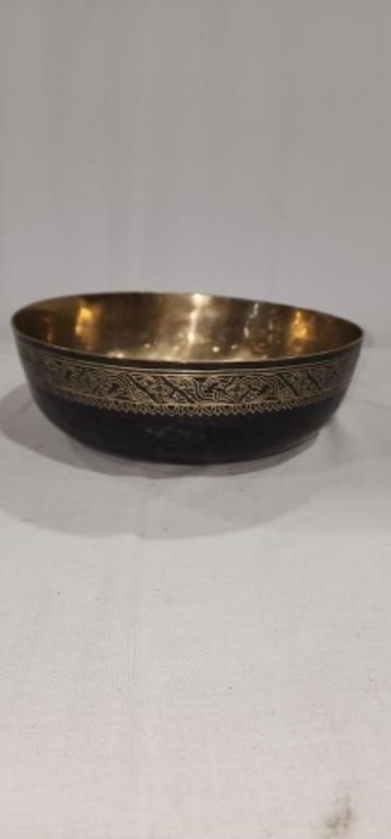 Hammered Brass Singing Bowl