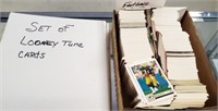 FOOTBALL AND LOONEY TOONS COLLECTOR CARDS