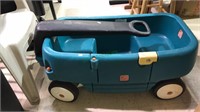 Step two plastic wagon with side door, 38 inches
