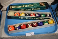 VINTAGE SET OF BILLIARD BALLS