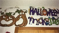 Set of 3 tin Halloween signs