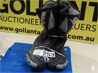 Oxtar Motorcycle Boots Size 43
