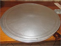 Bid x 10: Round Sheet Pans (18")