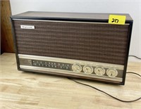 Magnavox Grand Classic Radio