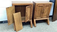 Pair of oak veneer cabinet/shelves, footed, each