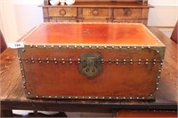 Decorative chest