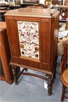 Radiola 66 1932 Console Radio / Restored Cabinet