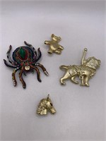 BROOCH LOT OF 4