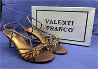 New Brown Sequin Valenti Franco Heels Sz 7.5
