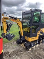 NEW AGT EXCAVATOR