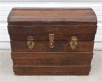 Small Old Dome Top Trunk
