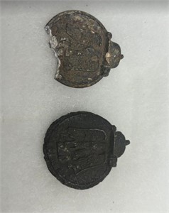 WW2 German battlefield relics medals