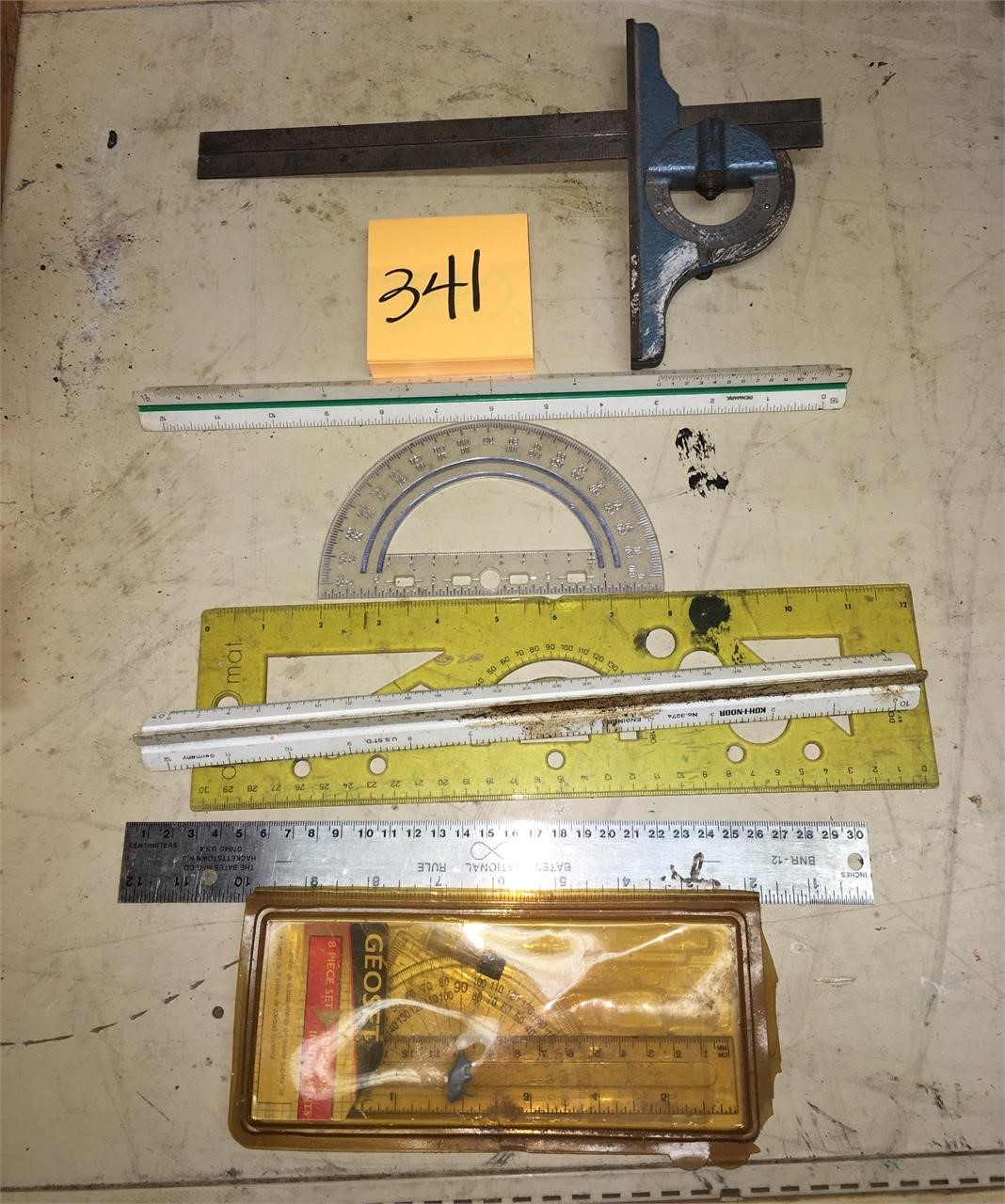 Assorted Measurement Lot