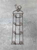 Wire Plate Rack With Rooster On Top