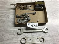 PIPE CUTTERS, NUTDRIVERS, MISC TOOLS