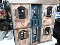 Large Scale Doll House