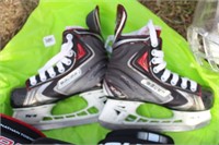 Childs Bauer Skates & Hockey Gloves