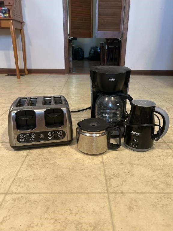 Coffee makers and Toaster