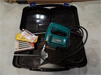 Makita Mini Jigsaw in Case with Spare Blades