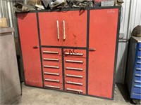 Red Tool Cabinet w/12 Drawers & 4 Doors
