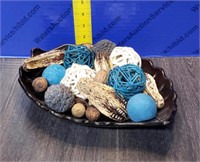 Decorative Wooden Leaf Tray