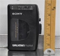 Vintage Sony Walkman, tested