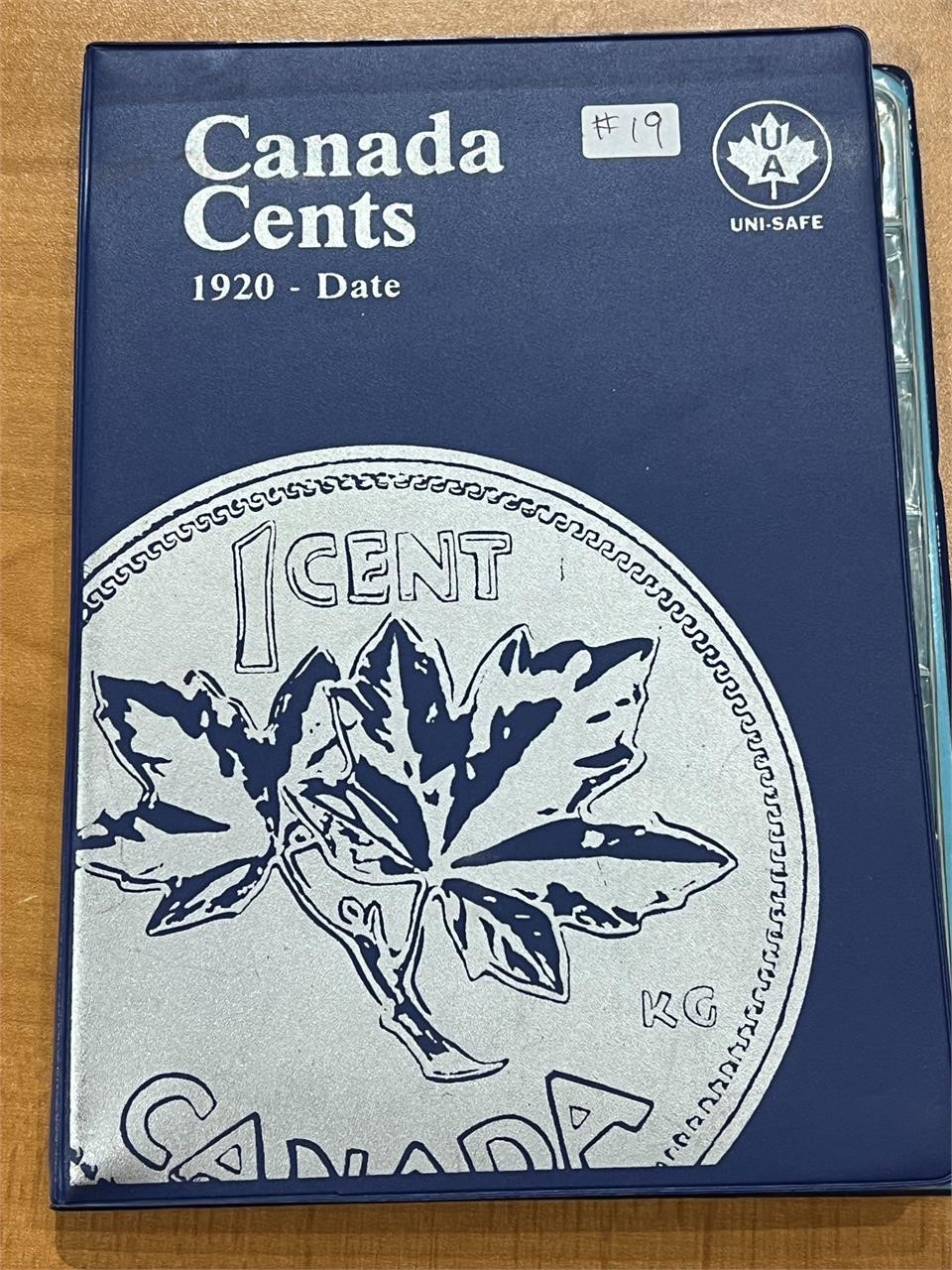 Book of Cdn Pennies (91 coins)