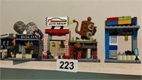 Building Blocks~Group of 4 small buildings