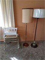 2 FLOOR LAMPS / DECO BENCH / GLASS CUTTING BOARDS+