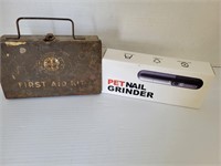 Vintage first aid box & pet grinder