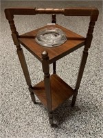 ASHTRAY W/STAND 26" H