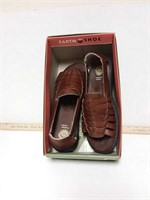 9.5 Brown Leather Sandal