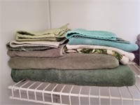 Green/ Brown Towels