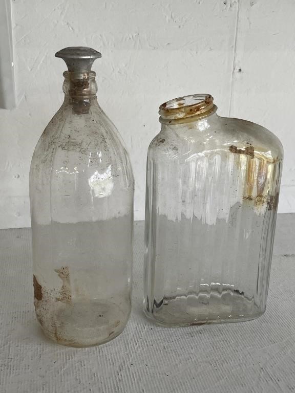 2pc Vintage Glass