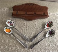 Set of 4 Avon Demitasse Silver Toned Spoons