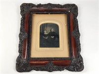 ANTIQUE ORNATE WOOD PICTURE FRAME W/ IMAGE