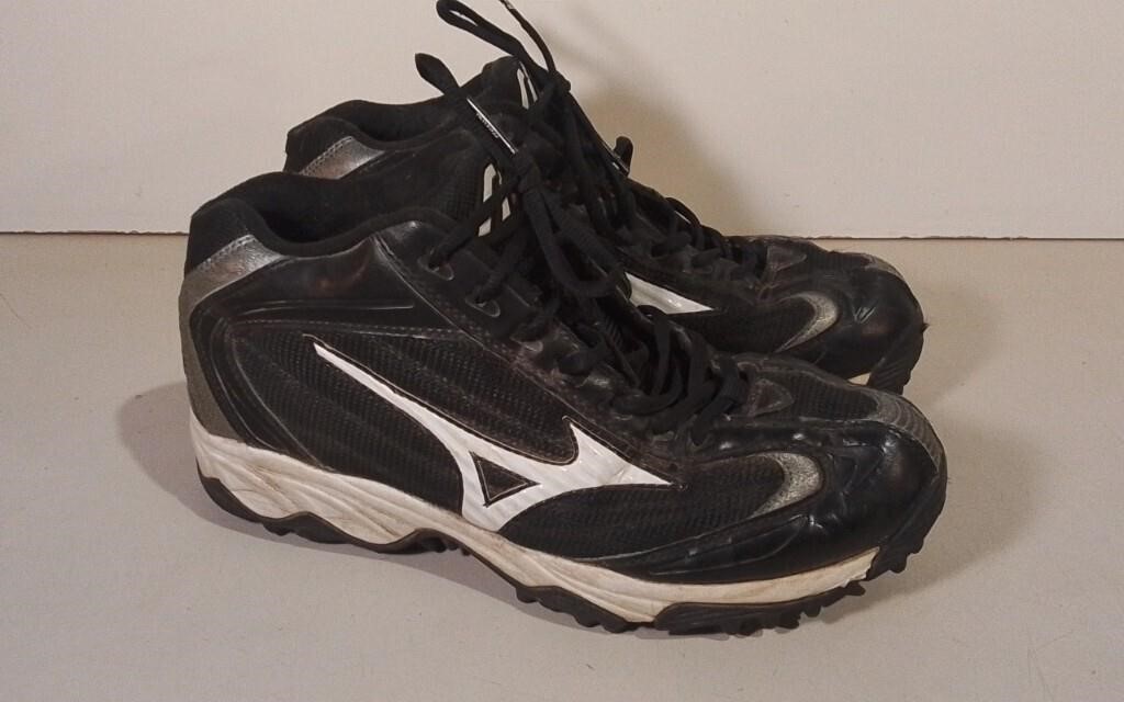 Mizuno Cleat Sneakers Sz 10 Previously Owned